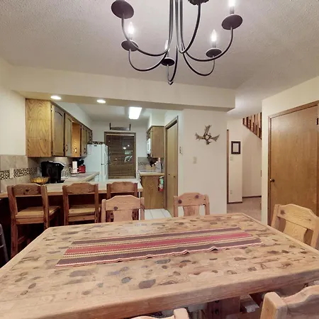 Gold Creek 306 Apartment